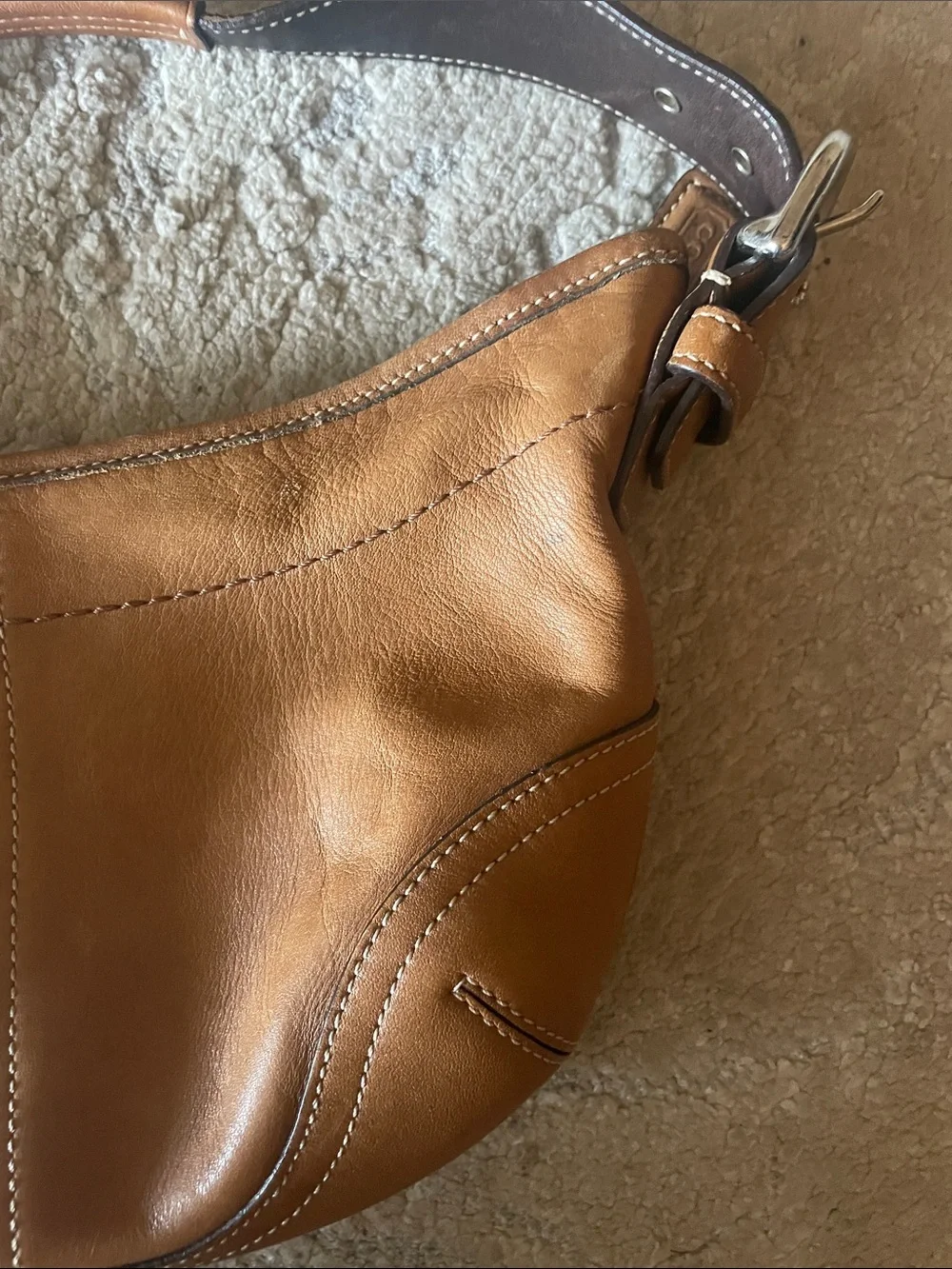 Vintage y2k Coach Brown Leather Shoulder Bag with Dark Trim